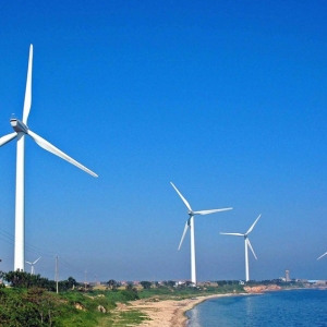 一套大型風(fēng)力發(fā)電機設(shè)備投資多少錢分析